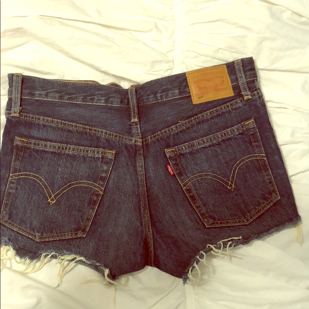 Hardly been worn Levi shorts - 501